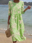 Vestido informal de mujer con estampado floral.